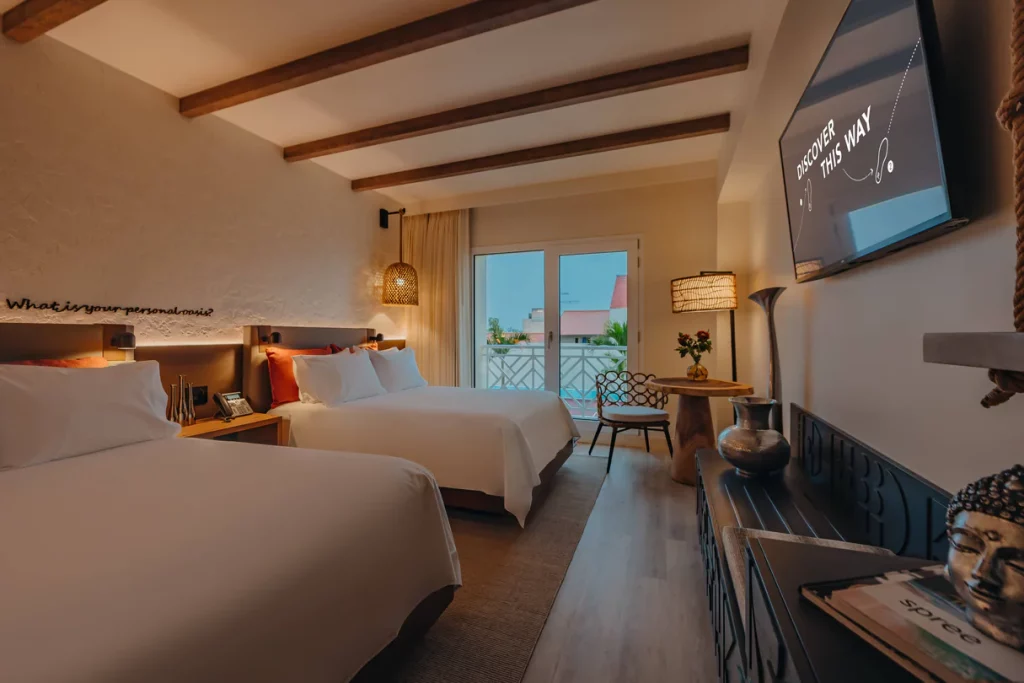 auabr-double-resort-3146-hor-clsc
