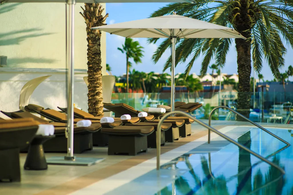 auabr-pool-0180-hor-clsc
