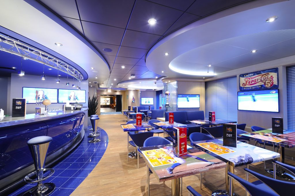 „pr_sports_bowling_diner_04#.jpg”