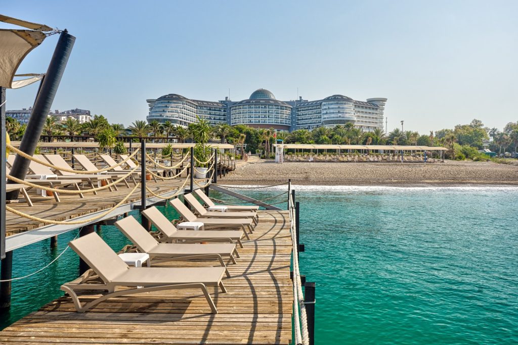 sea_planet_pier_2