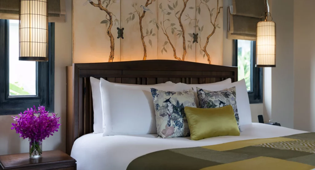 anantara_lawana_deluxe_plunge_pool_bed_1920x1037