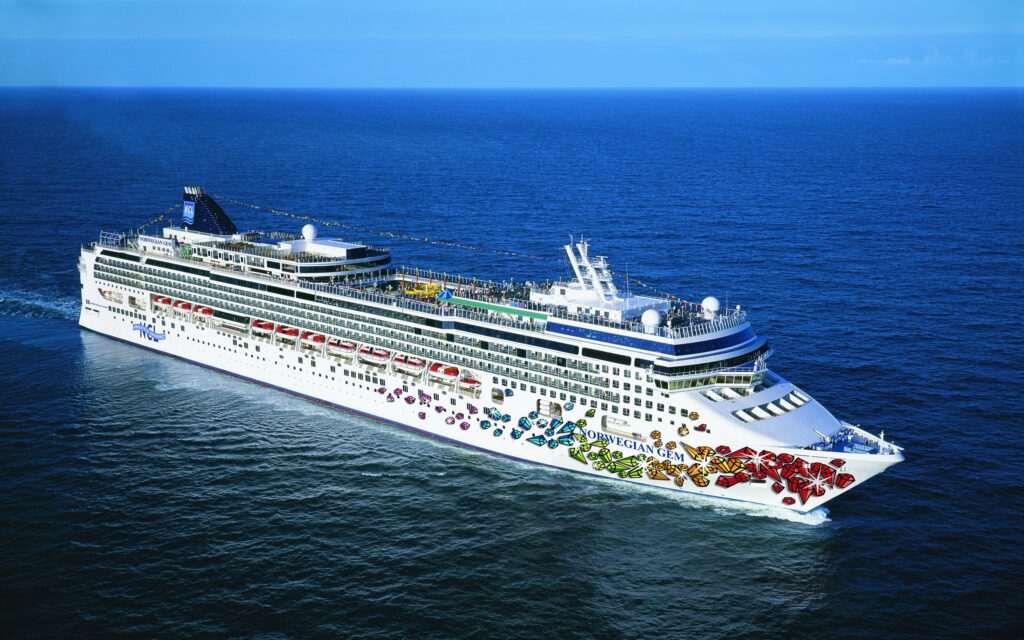 ncl_Gem_Aerial_Starbrd_Sml.psd